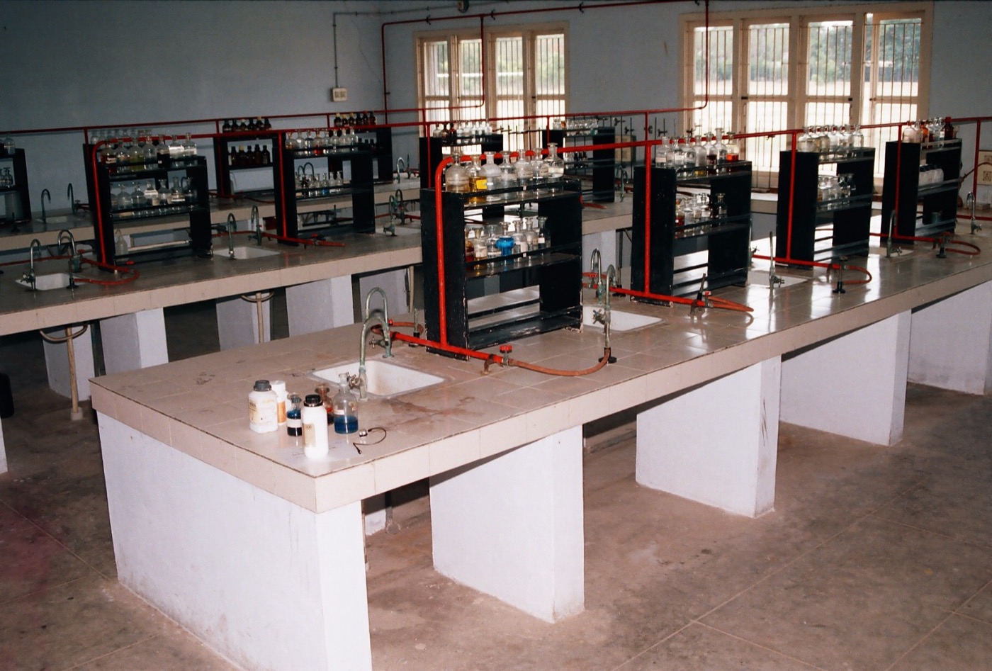 Commercial hotel kitchen running on piped LPG installed by Sai Energy System