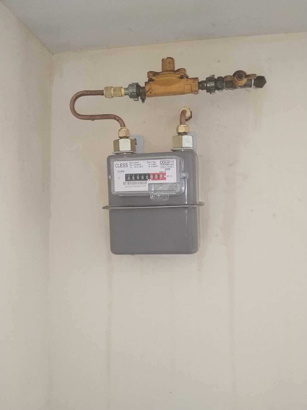 LPG gas meter and regulator installation